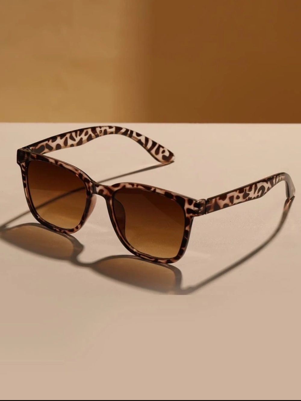 SHEIN Leopard Print Square Sunglasses - Brown Gradient